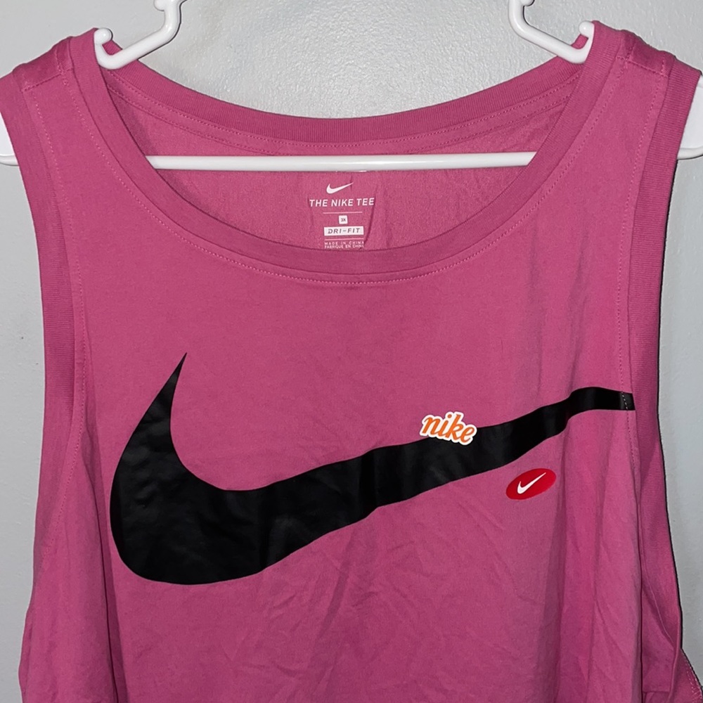 NWOT Nike pink sleeveless tank top